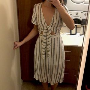 Promesa Peekaboo Midi